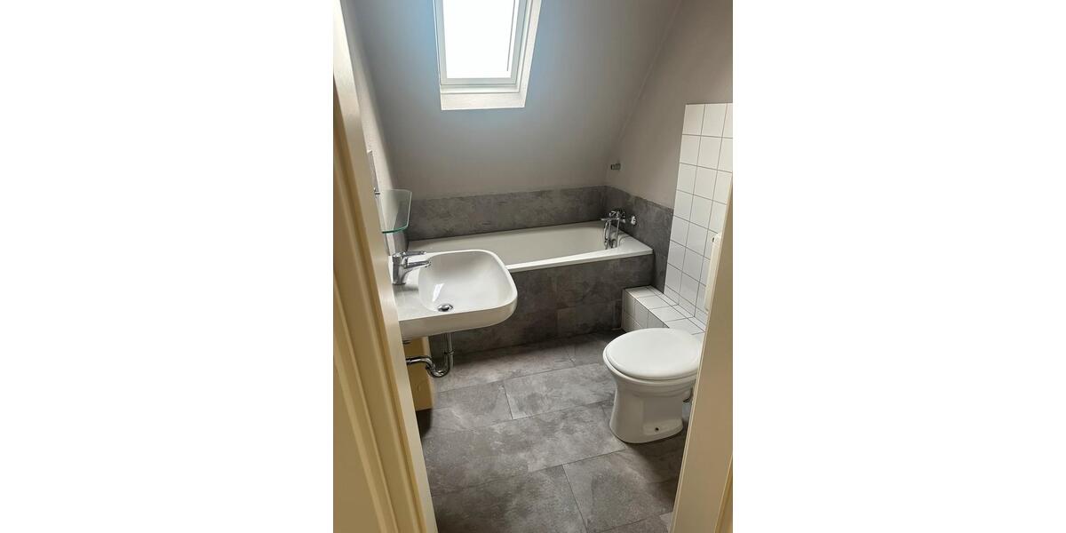 Dachgeschoßwohnung Marl Alt-Marl - 3 Zimmer, 63 m&sup2;, 650&euro; | Angebot:27621070