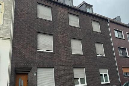 Wohnung Duisburg Beeck - 5 Zimmer, 111 m&sup2;, 800&euro; | Angebot:26096473