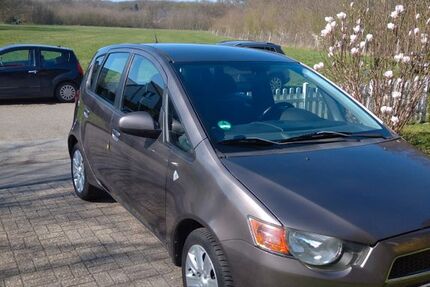 Mitsubishi Colt 100.000 km 3.900 &euro; Wesel 46485