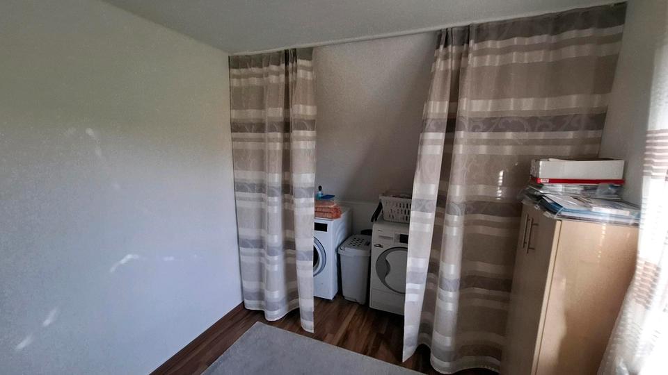 Ruhig gelegene 3,5-Zimmer-Wohnung mit großzügiger Dachterrasse 3 zimmer