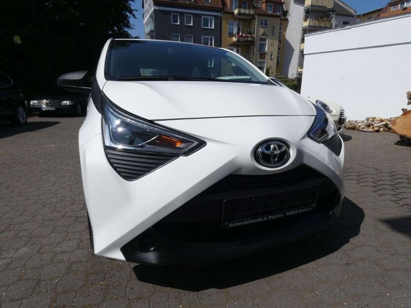Aygo (X)
