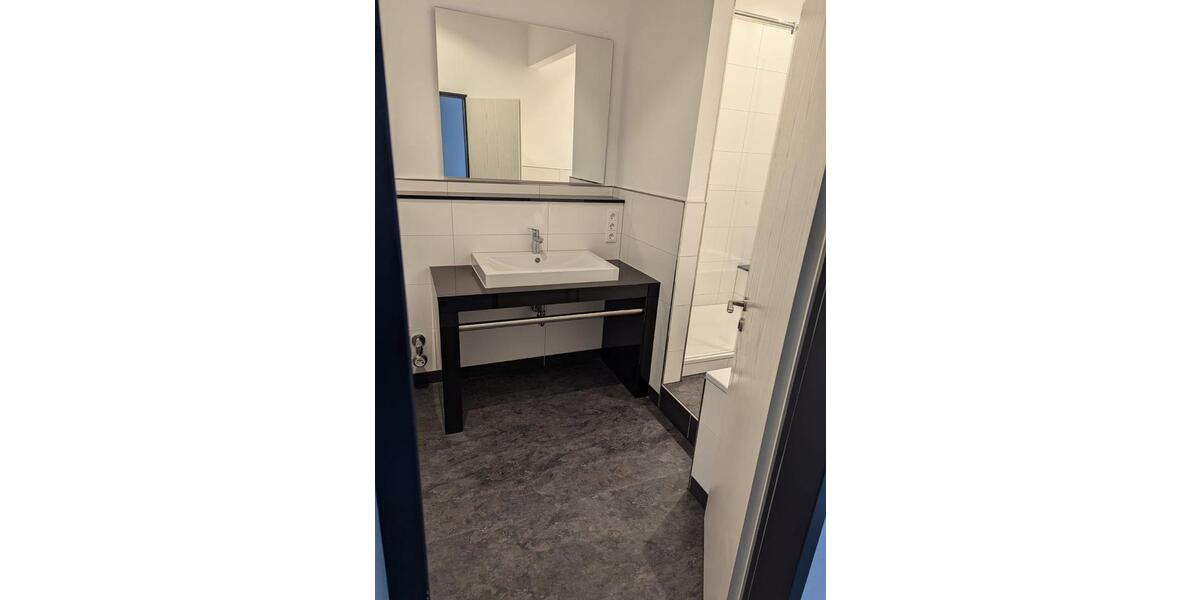 große Büroetage im Gewerbegebiet Henrichshütte zimmer