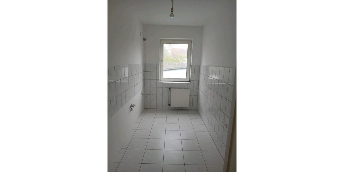 Etagenwohnung Gelsenkirchen Gelsenkirchen-Mitte - 3 Zimmer, 81 m&sup2;, 550&euro; | Angebot:26335328