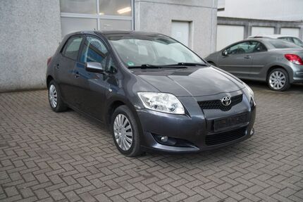 Toyota Auris 168.859 km 4.950 &euro; Bottrop 46240
