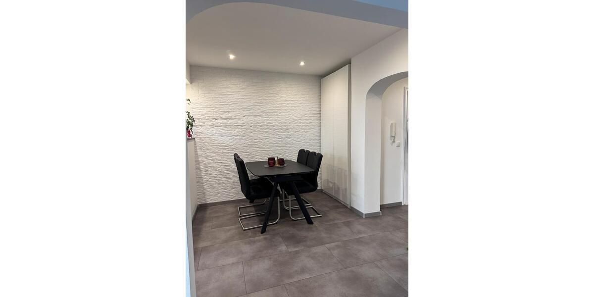 Moderne 3,5-Zimmer Wohnung mit Balkon 3.5 zimmer