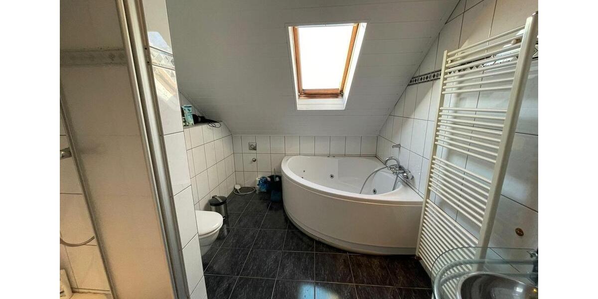 Dachgeschoßwohnung Bochum Bochum-Südwest - 3 Zimmer, 89 m&sup2;, 795&euro; | Angebot:26297058