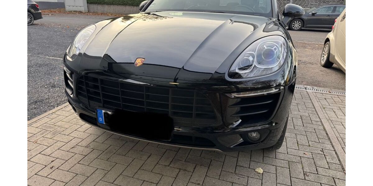Porsche Macan 92.500 km 33.490 &euro; Bottrop 46244