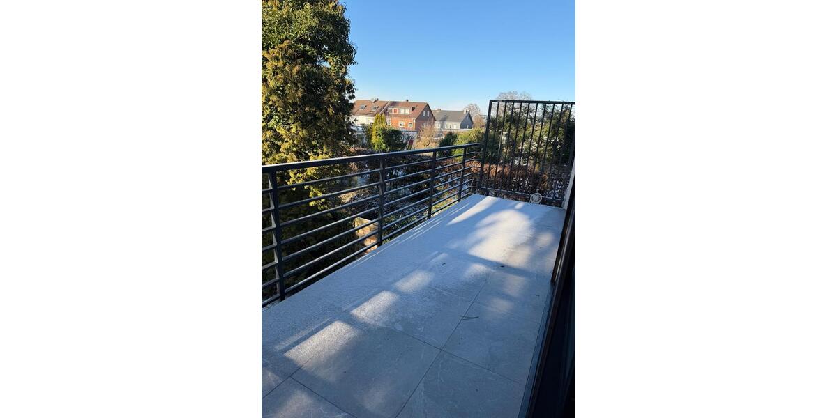 Exklusive und schicke Eigentumswohnung von privatErbpacht 4.5 zimmer