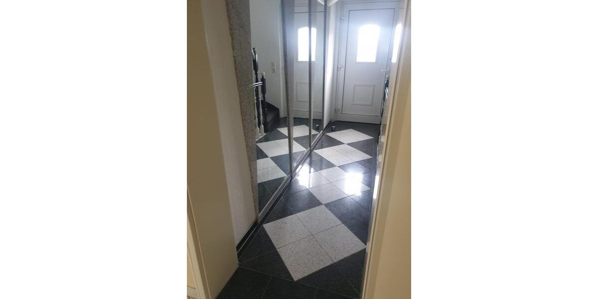 Preiswertes Rheienendhaus in Duisburg Beeckerwerth zu verkaufen 4 zimmer