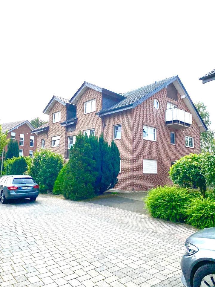 Ruhig gelegene 3 12 Raum-ETW im 1. OG mit Balkon