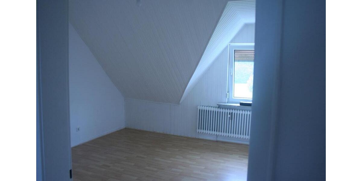 Dachgeschoßwohnung Dinslaken - 1 Zimmer, 52 m&sup2;, 350&euro; | Angebot:25235936