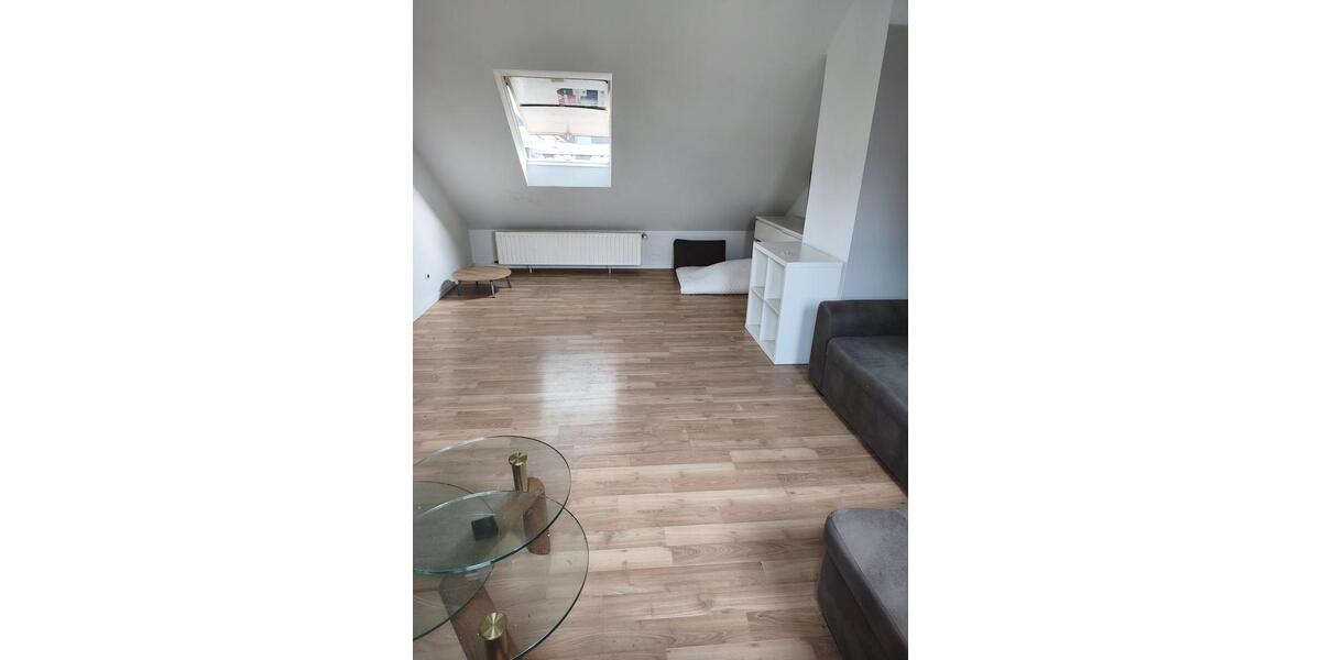 Dachgeschoßwohnung Oberhausen Osterfeld - 1 Zimmer, 40 m&sup2;, 360&euro; | Angebot:26310872