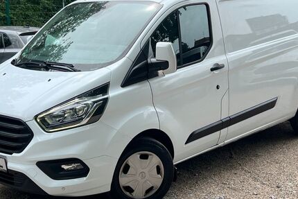 Ford Transit Custom 124.805 km 13.999 &euro; Duisburg 47137
