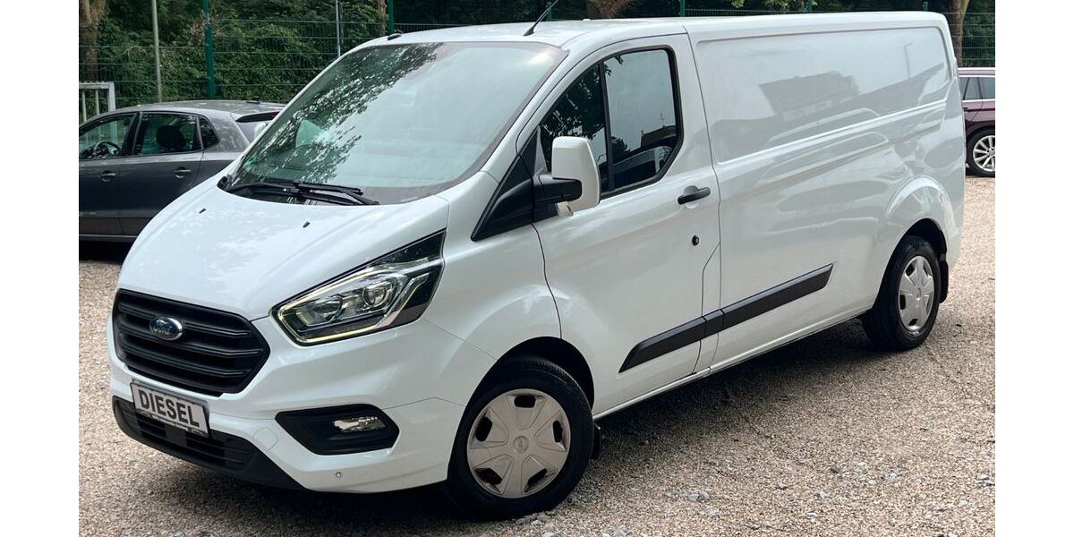 Ford Transit Custom 124.805 km 13.999 &euro; Duisburg 47137