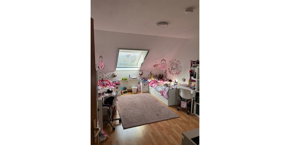 Dachgeschoßwohnung Oberhausen Schmachtendorf - 2.5 Zimmer, 55 m&sup2;, 826&euro; | Angebot:25414924