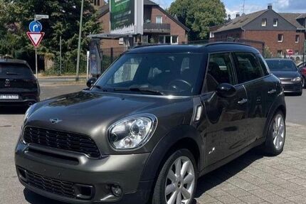 Mini Countryman S (Cooper) 133.000 km 9.999 &euro; Duisburg 47228