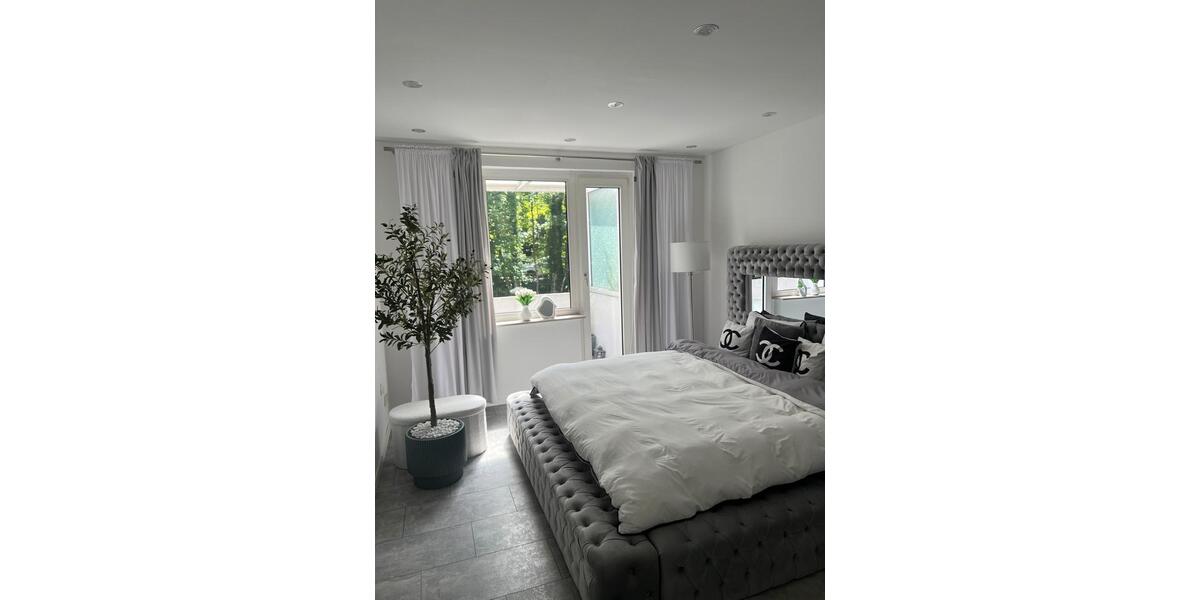 Etagenwohnung Essen Stadtkern - 3 Zimmer, 79 m&sup2;, 990&euro; | Angebot:26428292