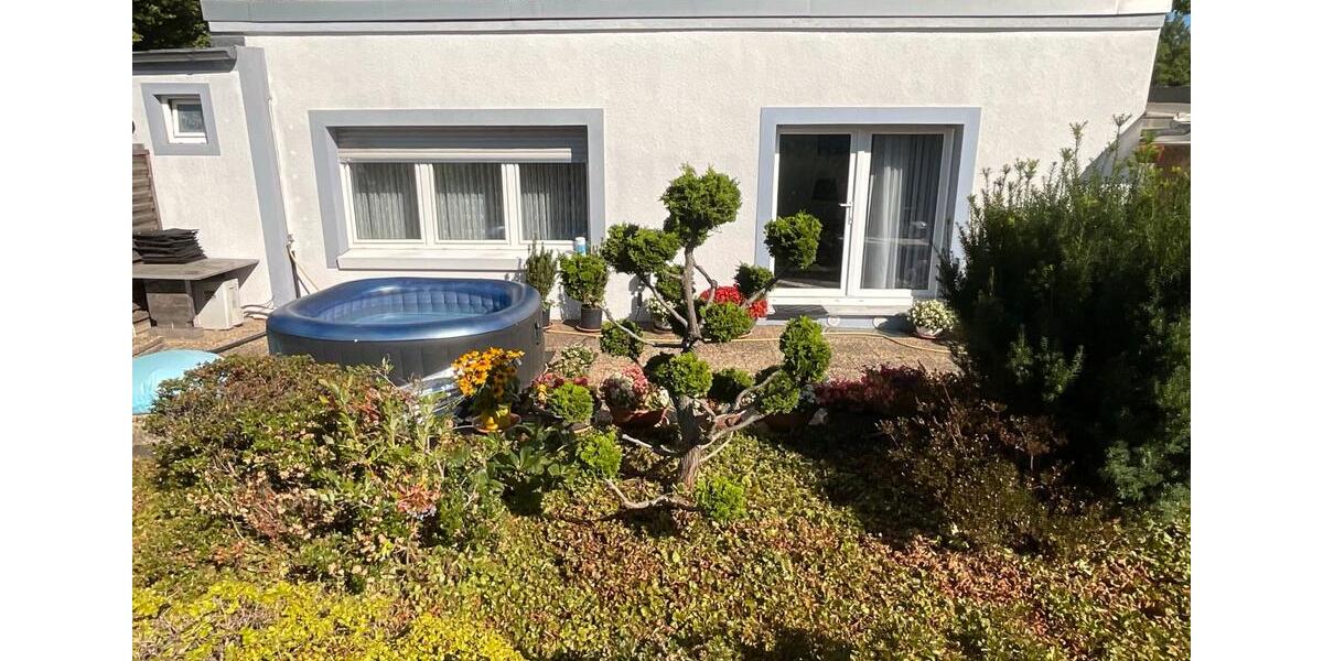 Bungalow Essen Huttrop - 3.5 Zimmer, 110 m&sup2;, 1.870&euro; | Angebot:27615758