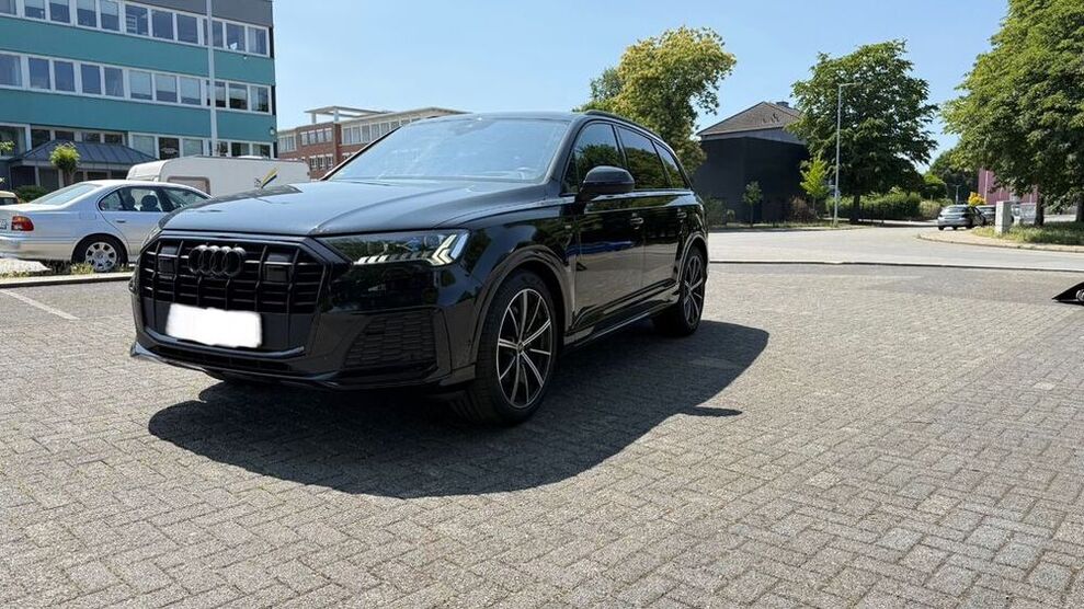 Q7