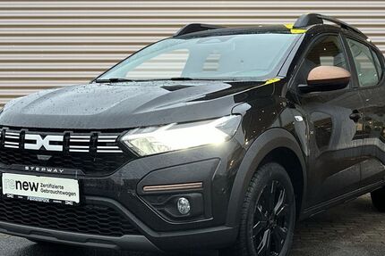 Dacia Sandero 4.000 km 19.890 € Duisburg 47059