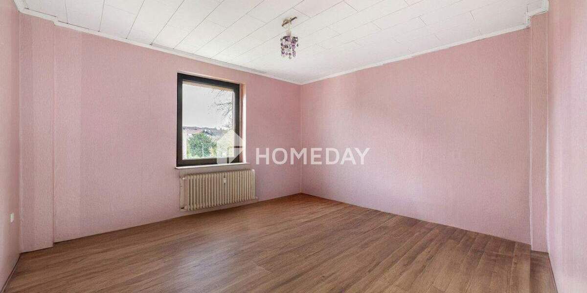 Großzügige 4-Zimmer-Etagenwohnung mit Potenzial - 102 m² Wohnfläche in ruhiger Lage 4 zimmer