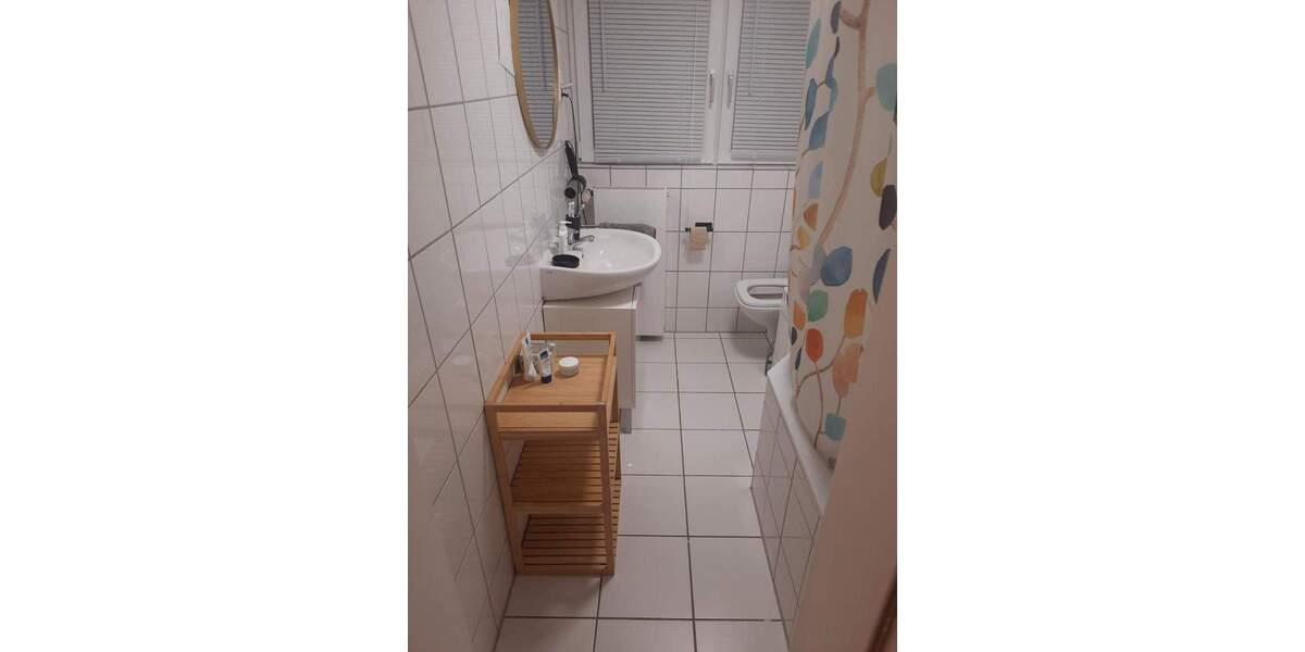 Etagenwohnung Essen Haarzopf - 3 Zimmer, 60 m&sup2;, 670&euro; | Angebot:25370982