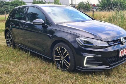 VW Golf 91.128 km 16.950 € Dorsten 46282