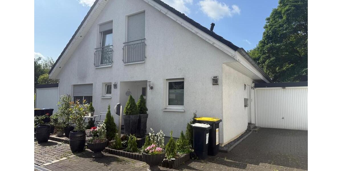 Dachgeschoßwohnung Duisburg Duisburg-Mitte - 2.5 Zimmer, 65 m&sup2;, 189.000&euro; | Angebot:26815438