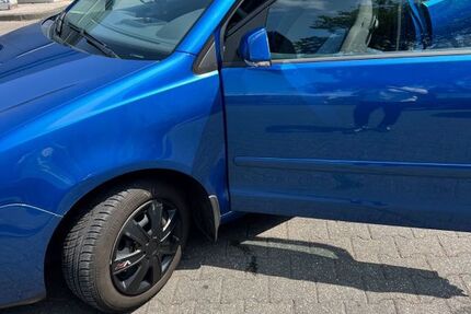 VW Polo 172.000 km 2.300 &euro; Duisburg 47178