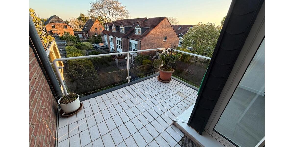 Dachgeschoßwohnung Moers Rheinkamp - 2 Zimmer, 55 m&sup2;, 650&euro; | Angebot:26272244