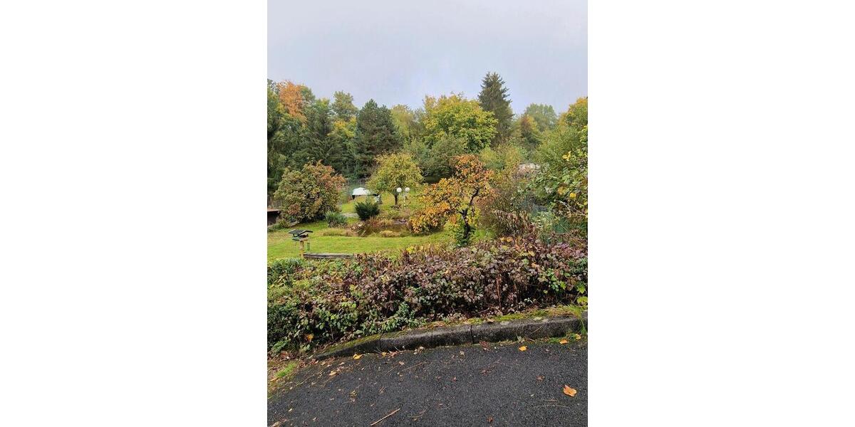 Doppelhaushälfte mit großem Garten und großzügigem Wintergarten 5 zimmer