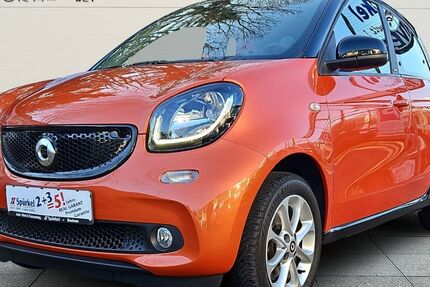 Smart ForFour 71.498 km 8.980 € Bochum 44809
