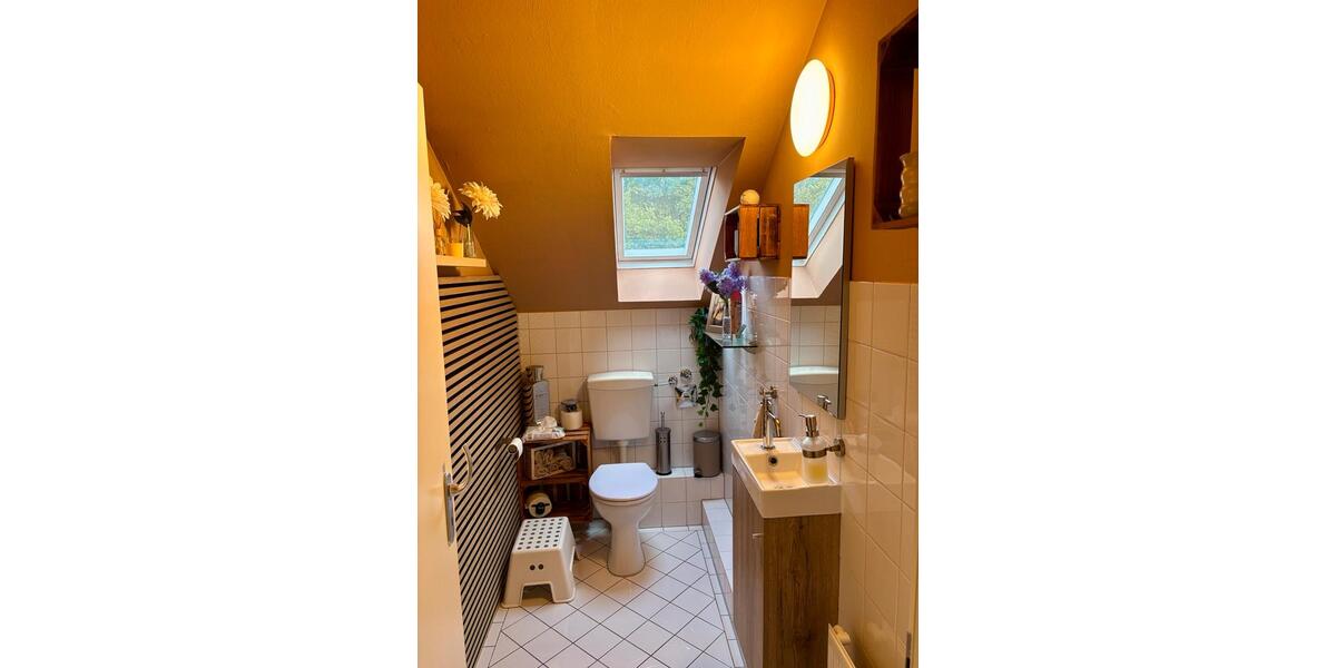 Dachgeschoßwohnung Neukirchen-Vluyn Vluyn - 4 Zimmer, 101 m&sup2;, 269.000&euro; | Angebot:27499796