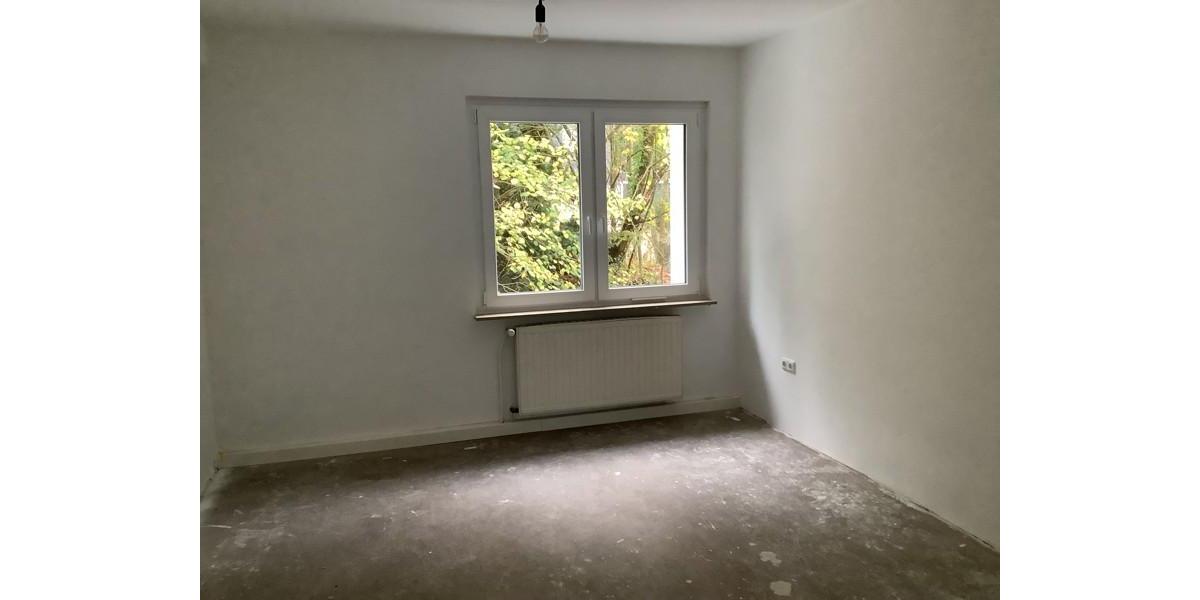 Langenberg: 3-Zi.-Whg. mit Tageslichtbad und Balkon, Übergabe ohne Oberboden zimmer