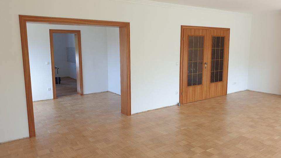 Erdgeschoßwohnung Bochum Bochum-Südwest - 4 Zimmer, 151 m&sup2;, 1.595&euro; | Angebot:26312981