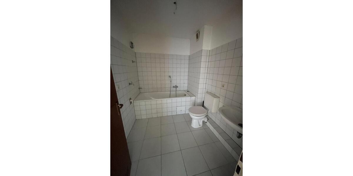 Dachgeschoßwohnung Voerde (Niederrhein) - 2 Zimmer, 64 m&sup2;, 390&euro; | Angebot:26336469