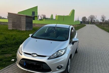 Ford Fiesta 134.798 km 4.200 &euro; Oberhausen 46147
