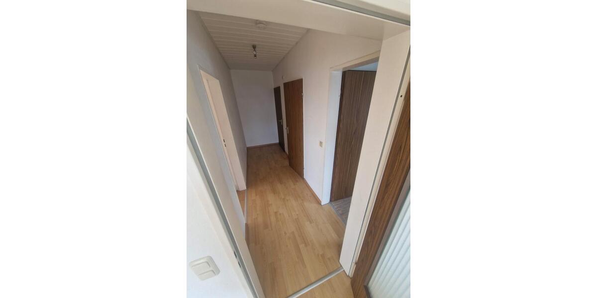 Dachgeschoßwohnung Wesel Fusternberg - 2 Zimmer, 60 m&sup2;, 670&euro; | Angebot:26024027