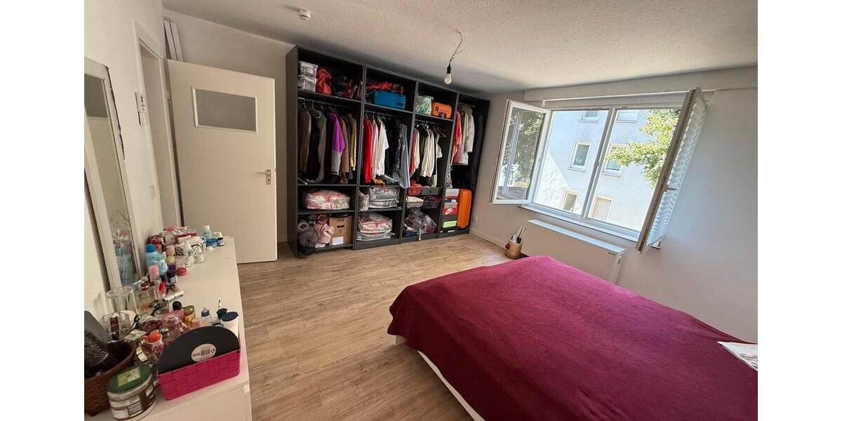 Etagenwohnung Essen Stadtbezirk VI - 1 Zimmer, 44 m&sup2;, 420&euro; | Angebot:24521533