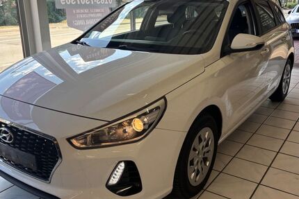 Hyundai i30 60.000 km 12.250 &euro; Essen - Karnap 45329