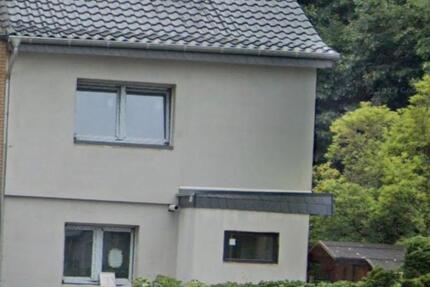 Kernsaniertes Reihenendhaus mit Garten, Garage & Stellplätzen 4 zimmer