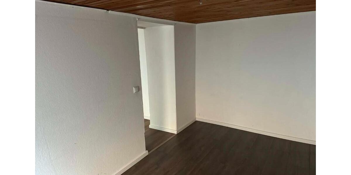 Erdgeschoßwohnung Bochum Bochum-Südwest - 4 Zimmer, 95 m&sup2;, 720&euro; | Angebot:27584785
