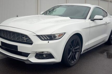 Ford Mustang 110.507 km 16.500 &euro; Gelsenkirchen 45884