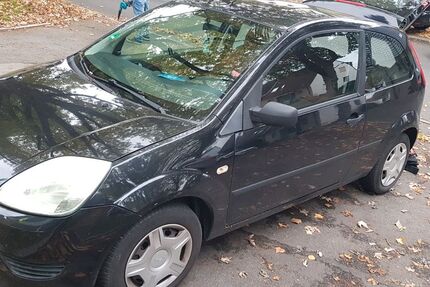 Ford Fiesta 245.000 km 1.690 € Bochum 44894