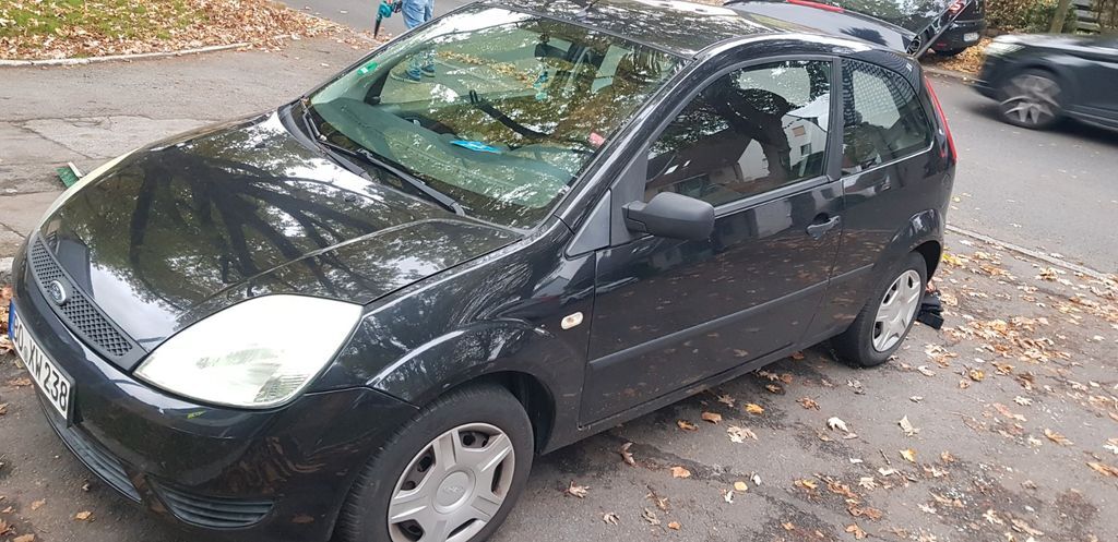Ford Fiesta 245.000 km 1.690 € Bochum 44894