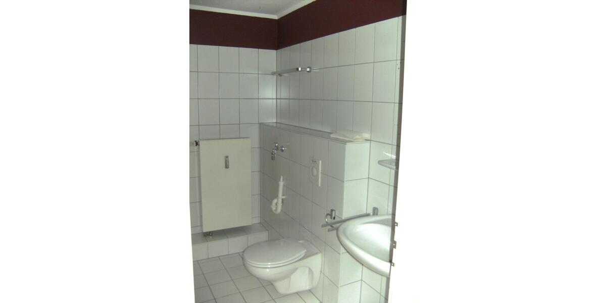 Dachgeschoßwohnung Duisburg Rheinhausen - 2 Zimmer, 65 m&sup2;, 169.000&euro; | Angebot:27006901