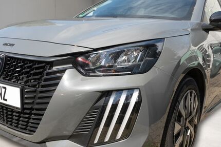Peugeot 208 18.991 km 15.590 &euro; Bochum 44801
