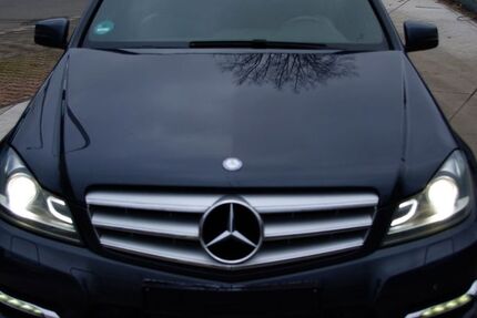 Mercedes-Benz C 250 234.000 km 8.800 € Bottrop 46242