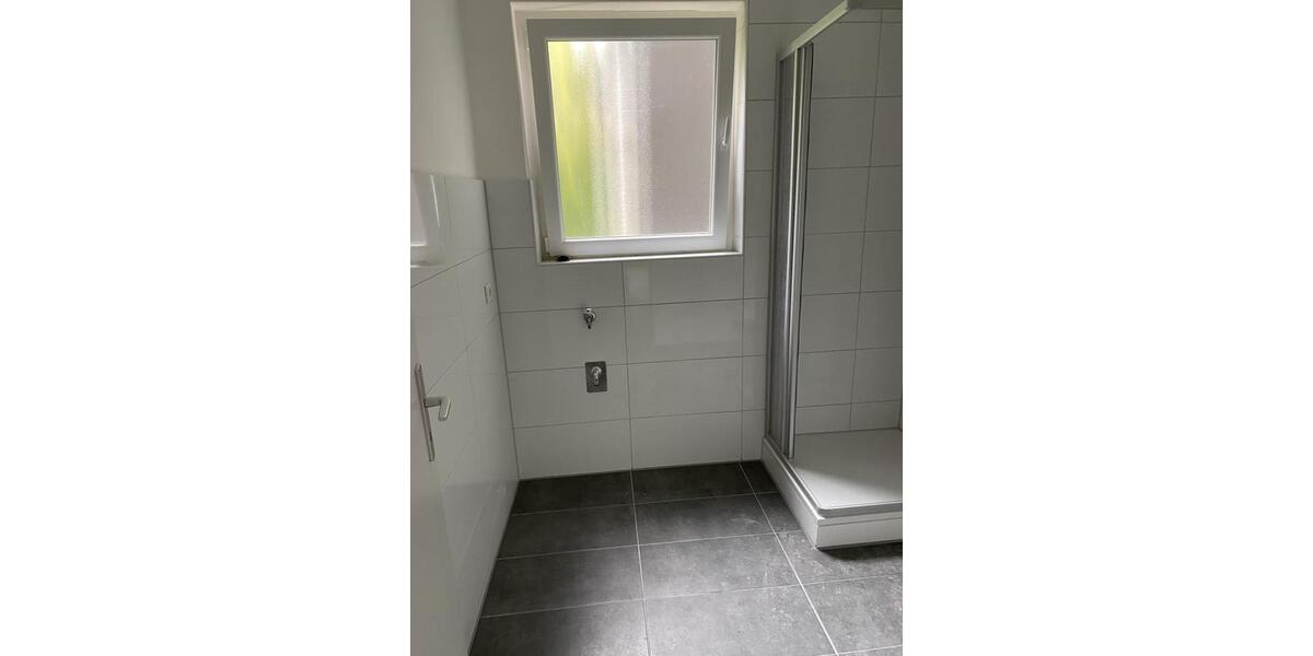 Etagenwohnung Velbert Velbert-Mitte - 3 Zimmer, 77 m&sup2;, 529&euro; | Angebot:25301628