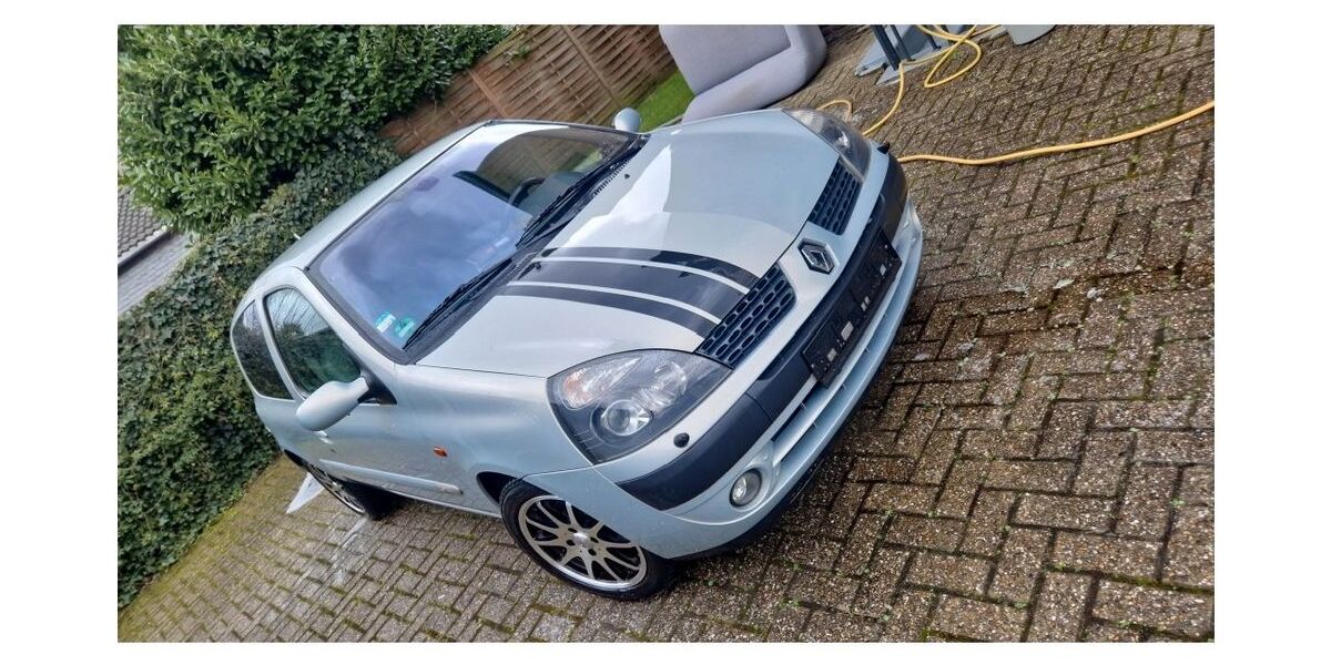 Renault Clio 201.700 km 1.350 &euro; Oberhausen 46149